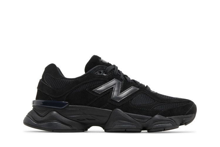 9060 Triple Black Suede