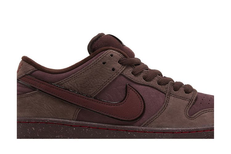 Dunk Low SB City of Love Burgundy Crush