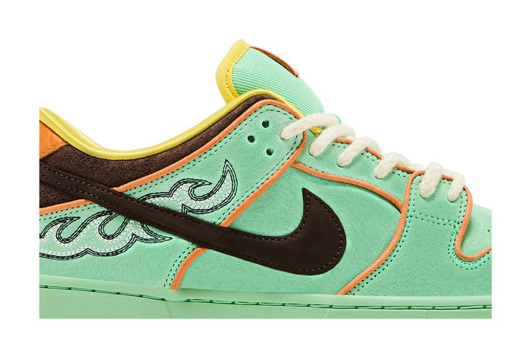 Dunk Low SB Rodeo