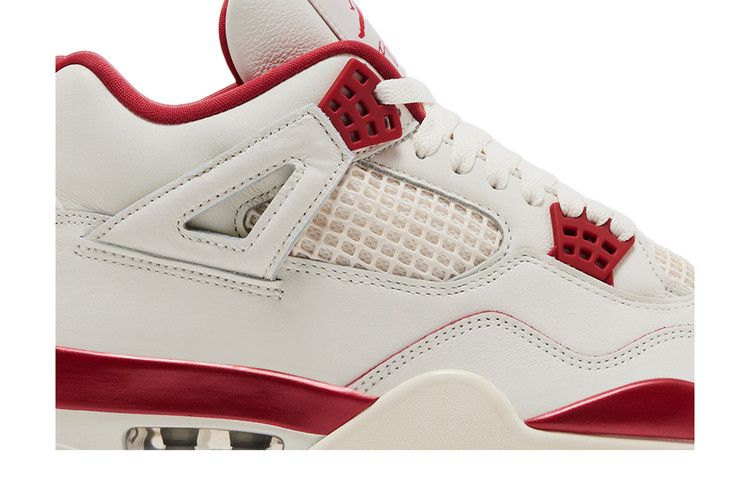 Air Jordan 4 Retro Valentine's Day