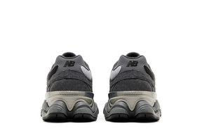 9060 Black Castlerock