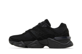 9060 Triple Black Suede