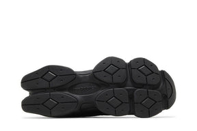 9060 Triple Black Suede