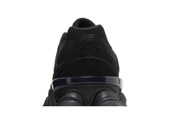 9060 Triple Black Suede