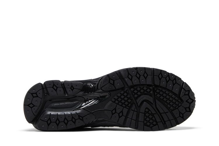JJJJound 2002R GORE TEX Charcoal