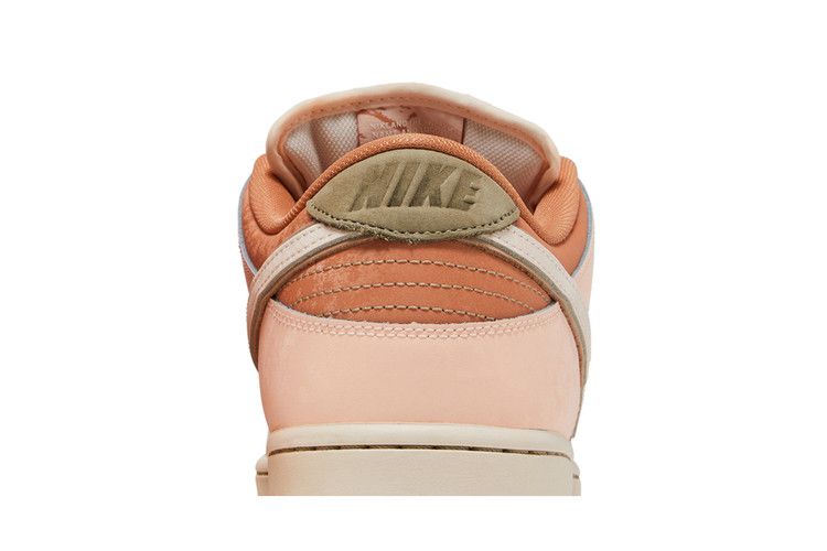 Dunk Low SB Trocadéro Gardens