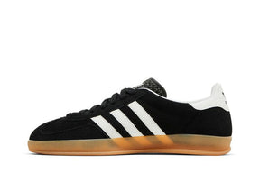 Gazelle Indoor Black White Gum