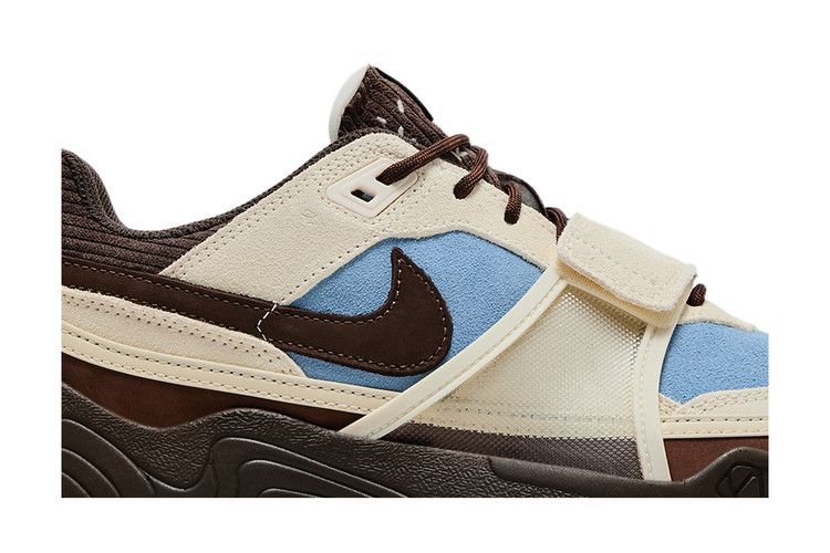 Travis Scott Zoom Field Jaxx Leche Blue