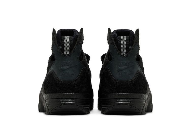 Corteiz x Air Trainer Huarache Onyx