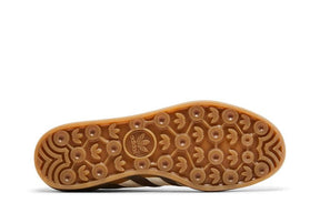 Gazelle Indoor Earth Strata