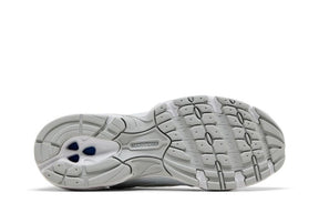 530 White Silver Metallic Polka Dots