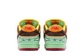 Dunk Low SB Rodeo