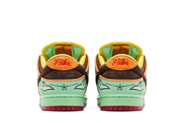 Dunk Low SB Rodeo