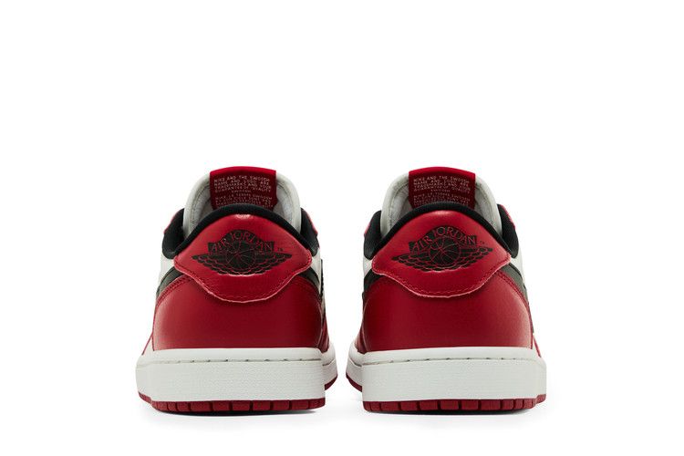 Air Jordan 1 Retro Low OG Chicago (2025)