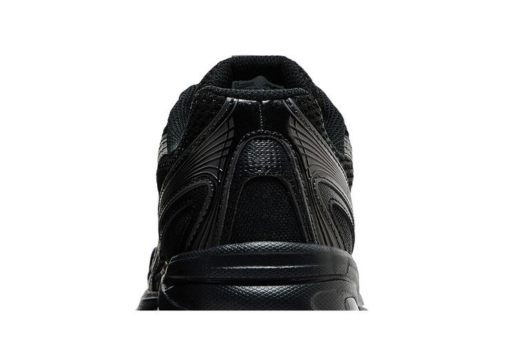 740v2 Black Cement