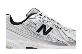 740v2 White Silver Metallic Black