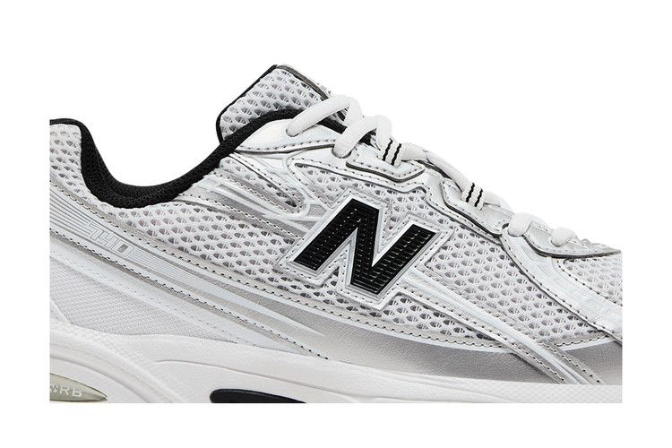 740v2 White Silver Metallic Black