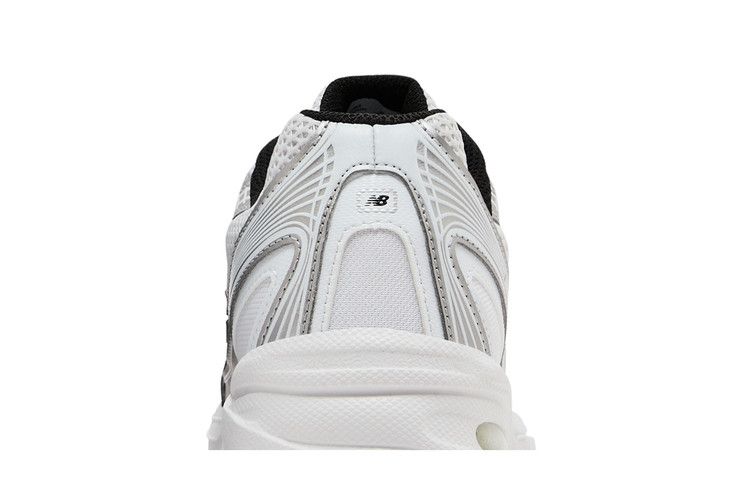 740v2 White Silver Metallic Black