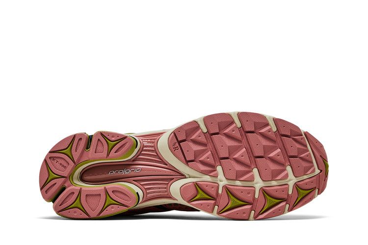 Jae Tips x ProGrid Triumph 4 Flowers Peach