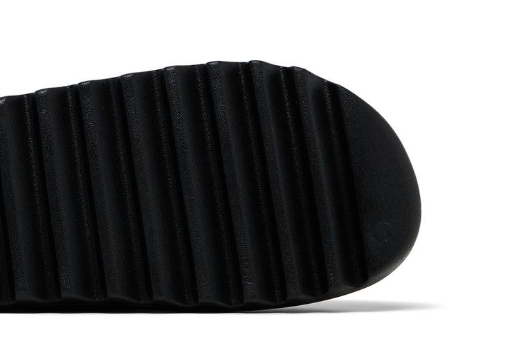 YZY YS-01 “Black”