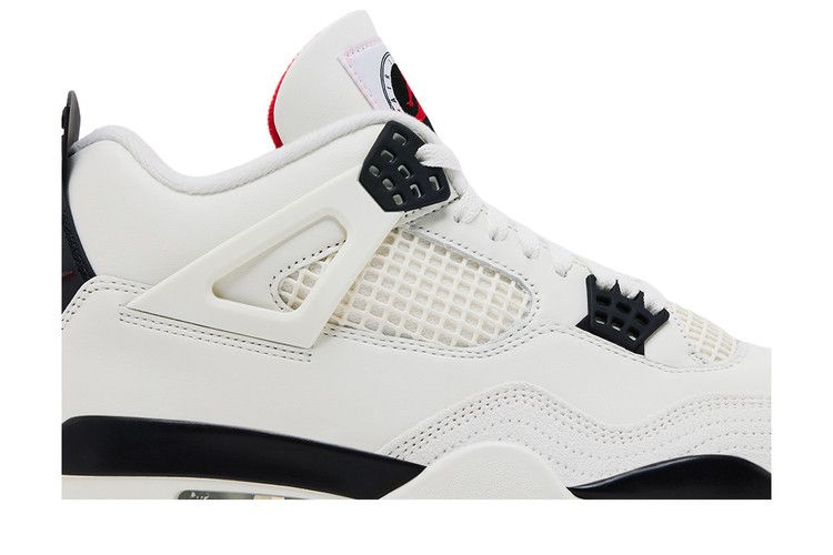 Air Jordan 4 Retro Flight Club