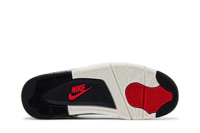 Air Jordan 4 Retro Flight Club