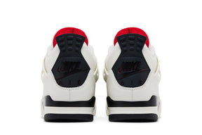 Air Jordan 4 Retro Flight Club