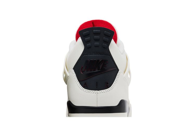 Air Jordan 4 Retro Flight Club