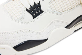 Air Jordan 4 Retro Flight Club