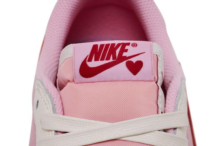 Travis Scott x Air Jordan 1 Retro Low OG Sail Tropical Pink