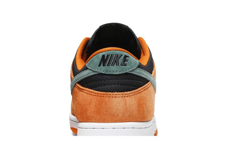 Dunk Low SP Retro Ceramic