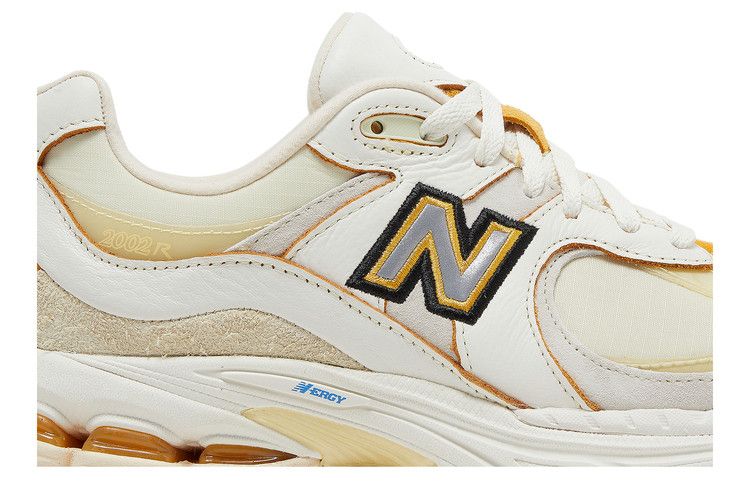 Men's Joe Freshgoods 2002R Conversations Amongst Us