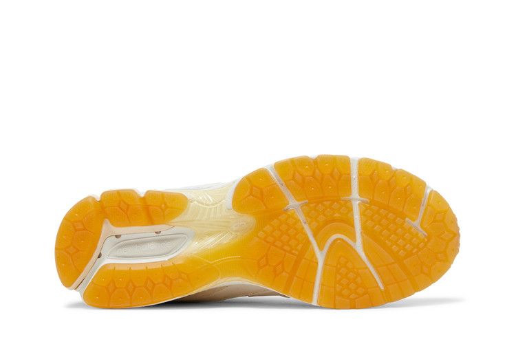Men's Joe Freshgoods 2002R Conversations Amongst Us