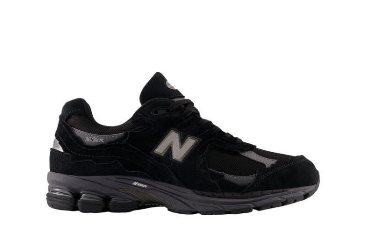 2002R GORE-TEX Protection Pack Black Magnet
